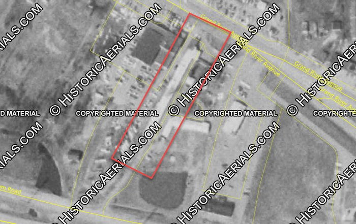 Park Motel (Rainbow Park Motel) - 1967 Aerial (newer photo)